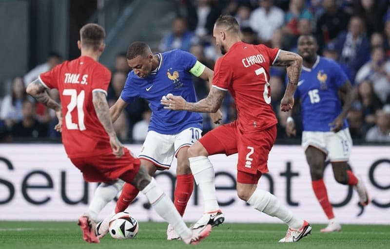 Nhận định soi kèo Pháp vs Canada 2h15 10-06-2024 2 Phân tích lực lượng của hai đội bóng Pháp vs Canada